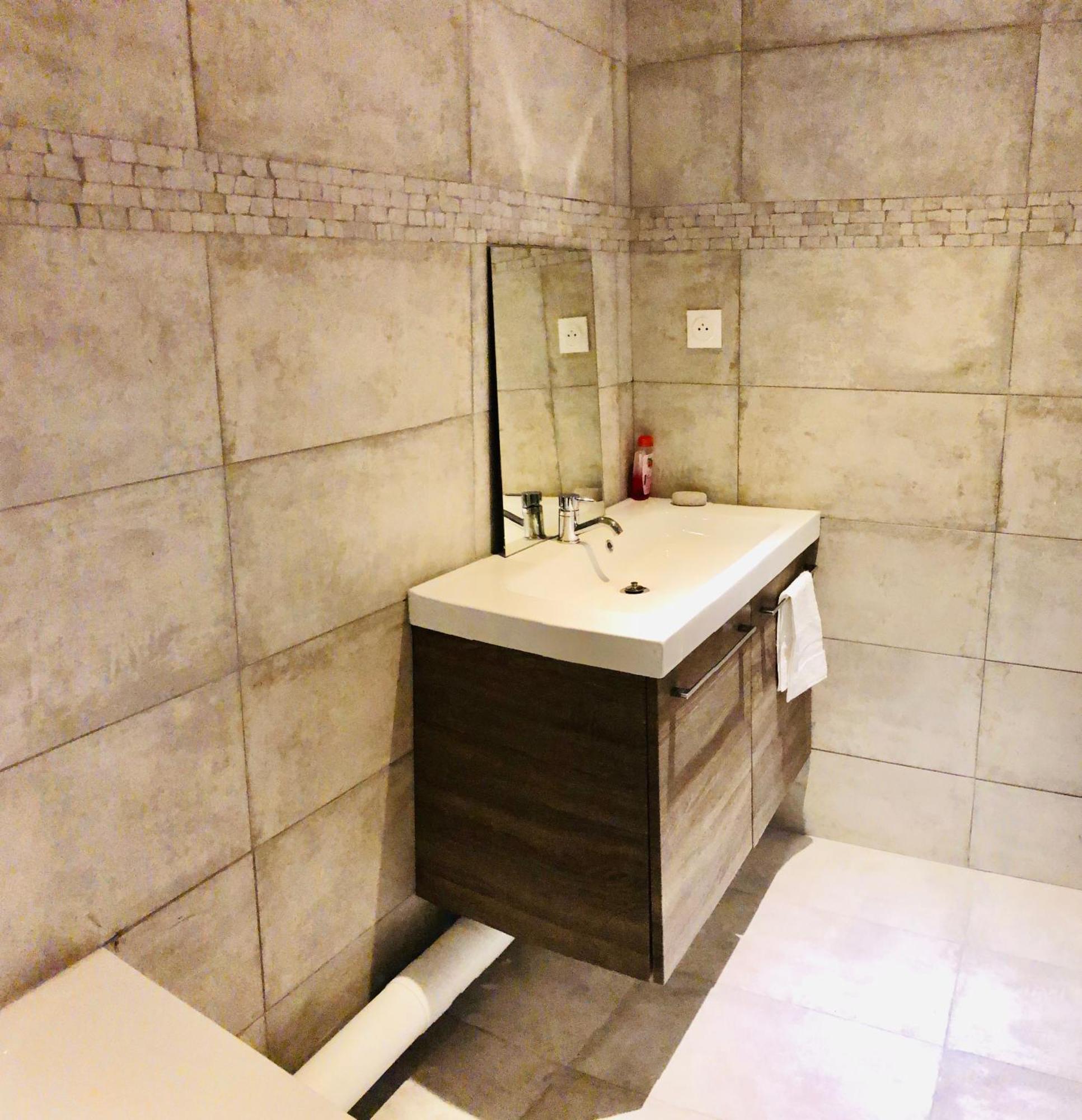 Metro Gambetta Apartment Париж Екстериор снимка