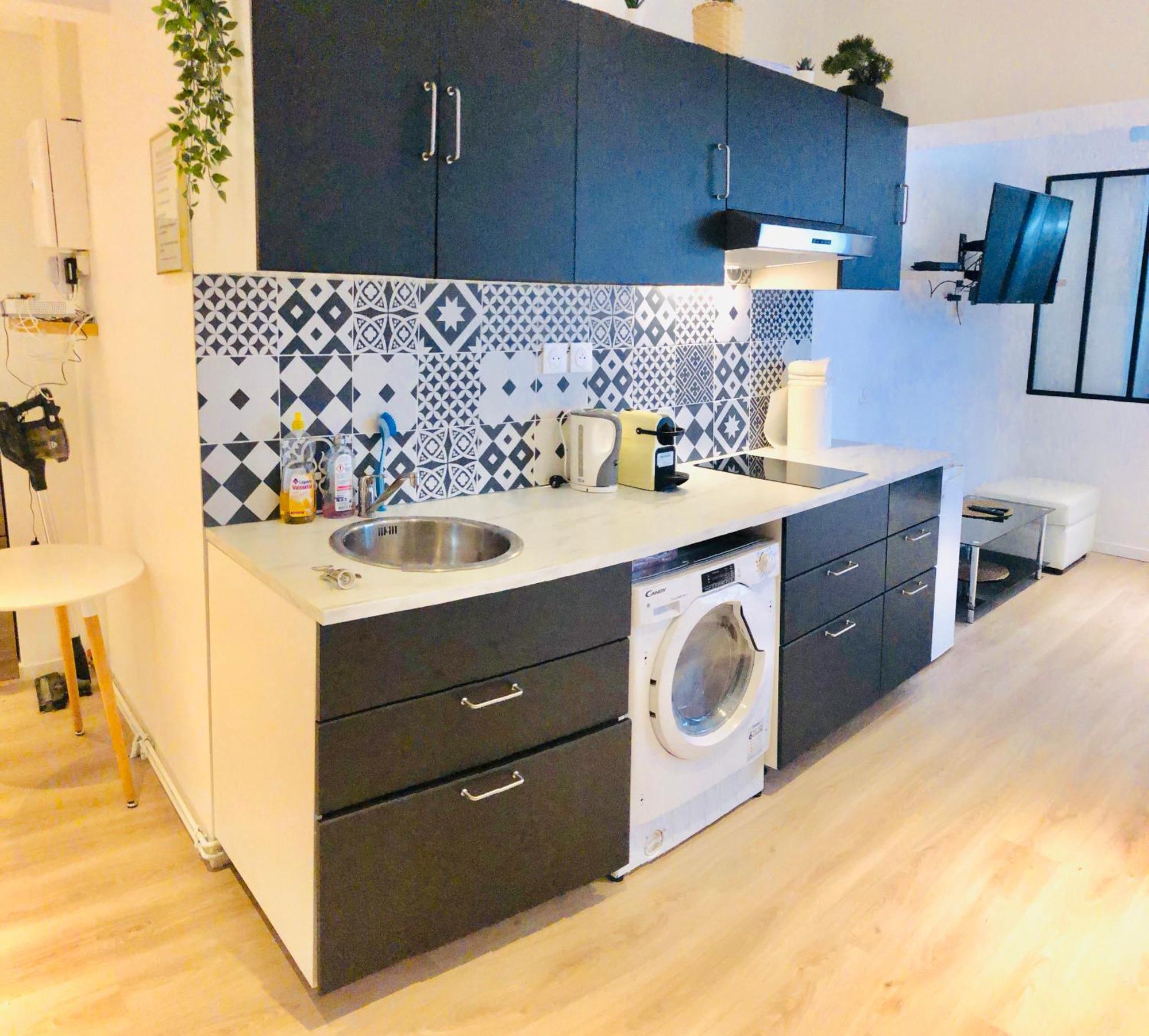 Metro Gambetta Apartment Париж Екстериор снимка